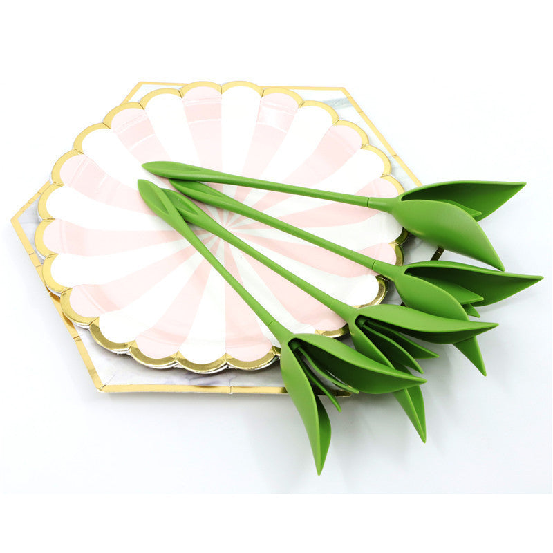 Vodlan™ BloomTwist™ 3-Second Rose Maker — Turn Ordinary Napkins into Table Art (Offer)